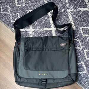 Tumi black multiple department crossbody messenger